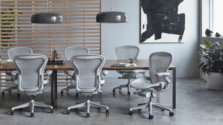  Herman Miller 